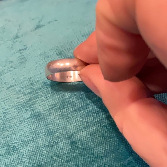 Sterling silver thick band ring -marked 925 - Picture 5 of 5